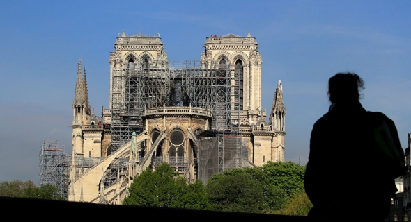 فرنسا تفتح تحقيقا في أحداث حريق كاتدرائية نانت