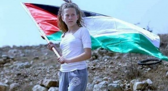 سنغافورة تحظر فيلما فلسطينيا عن عهد التميمي وتعتبره “تحريضيا”