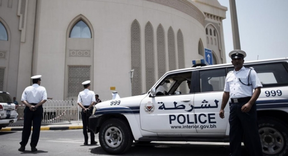 القبض على أربعة من منفذي عملية تفجير أنبوب نفط في البحرين