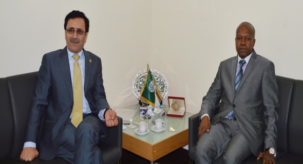مدير عام المنظمة العربية للتنمية الإدارية يستقبل وزير العمل الليبي