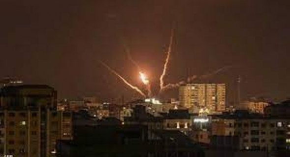 تل أبيب تتعرض لأكبر هجوم صاروخي منذ بدء الحرب